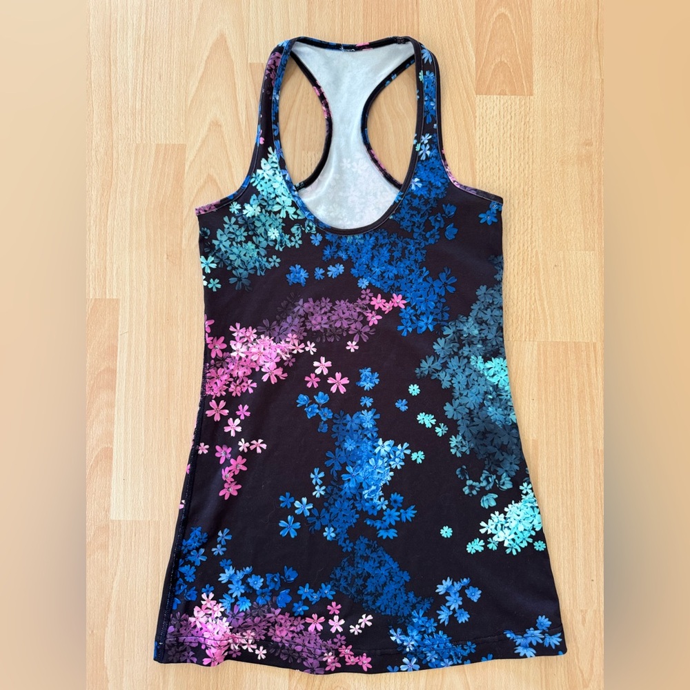 Lululemon Cool Racerback
Petal Pop Multi size 4/6